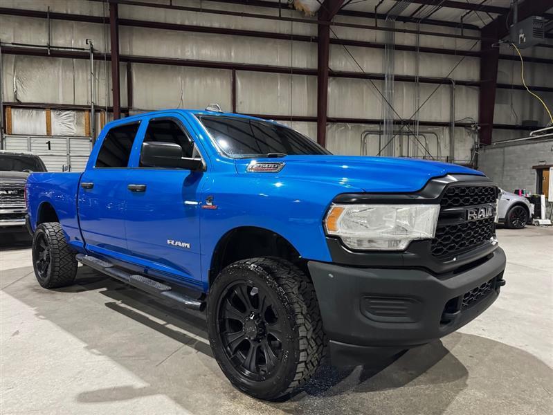 RAM 2500 Tradesman Crew Cab SWB 4WD 2021