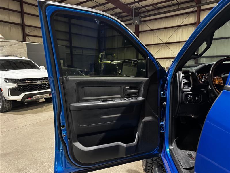 RAM 2500 Tradesman Crew Cab SWB 4WD 2021