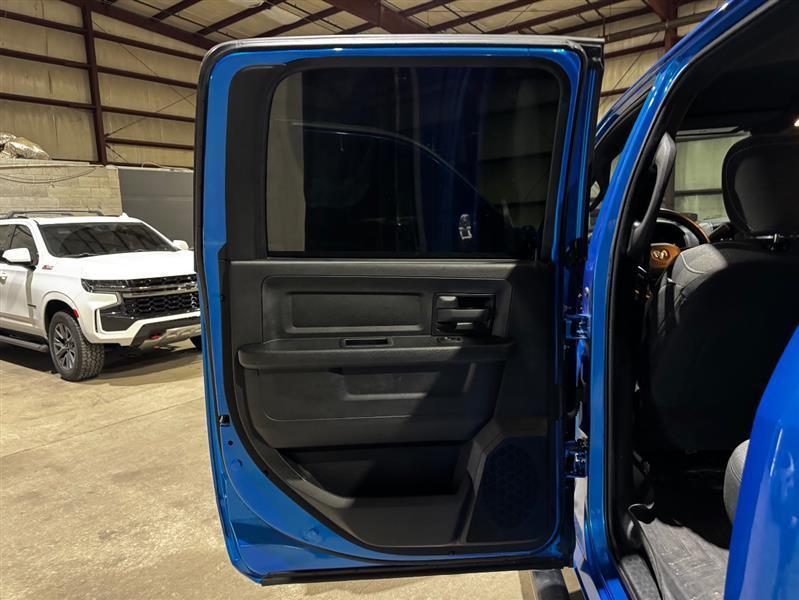 RAM 2500 Tradesman Crew Cab SWB 4WD 2021