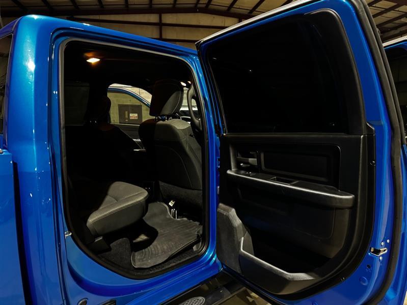 RAM 2500 Tradesman Crew Cab SWB 4WD 2021