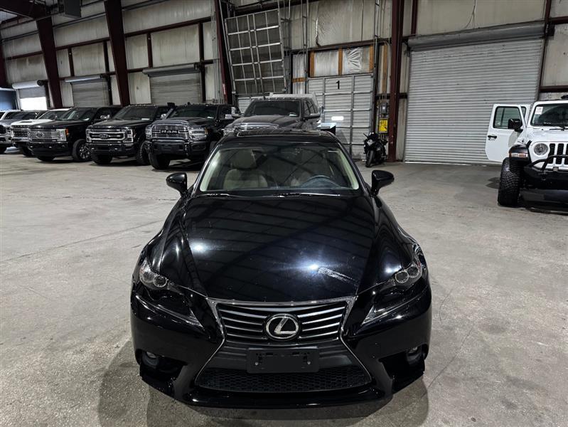 Lexus IS 200t 2016