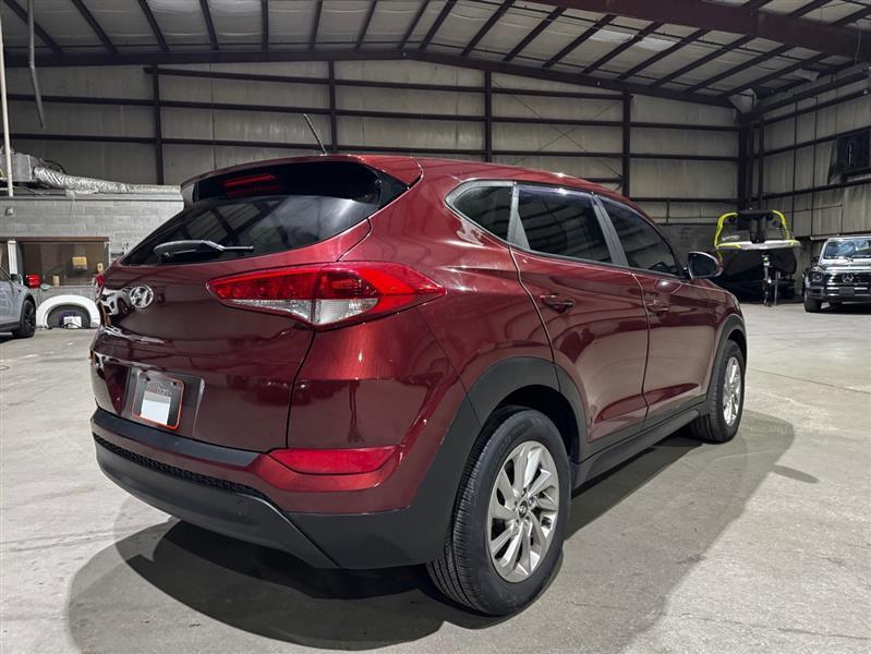 Hyundai Tucson SE 2016