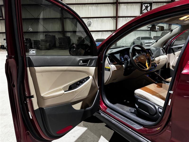 Hyundai Tucson SE 2016