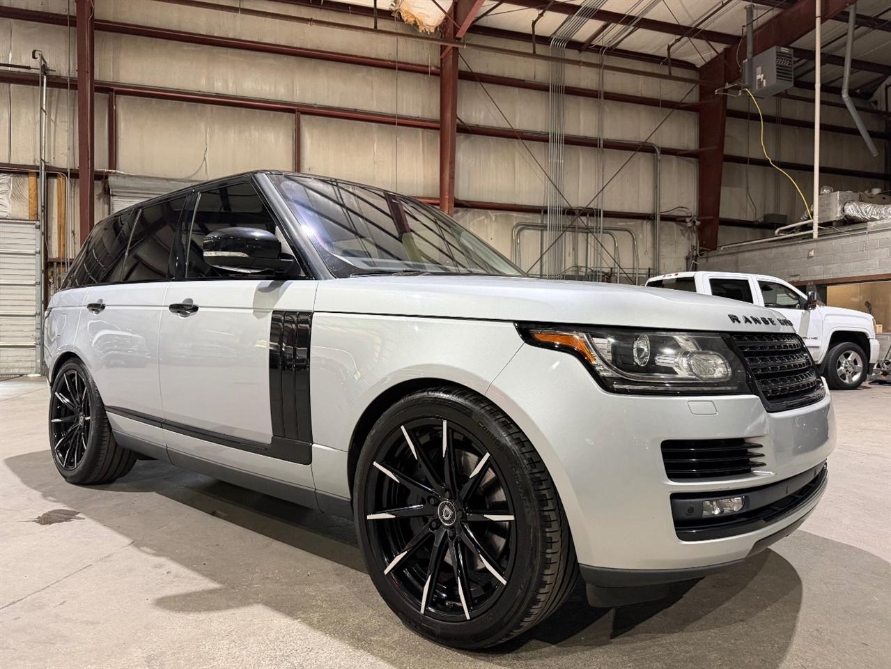 2017 Land Rover Range Rover V8 Supercharged SWB