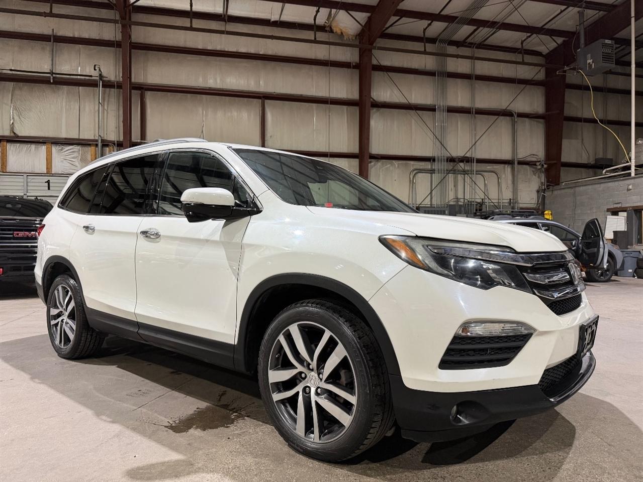2017 Honda Pilot Touring AWD