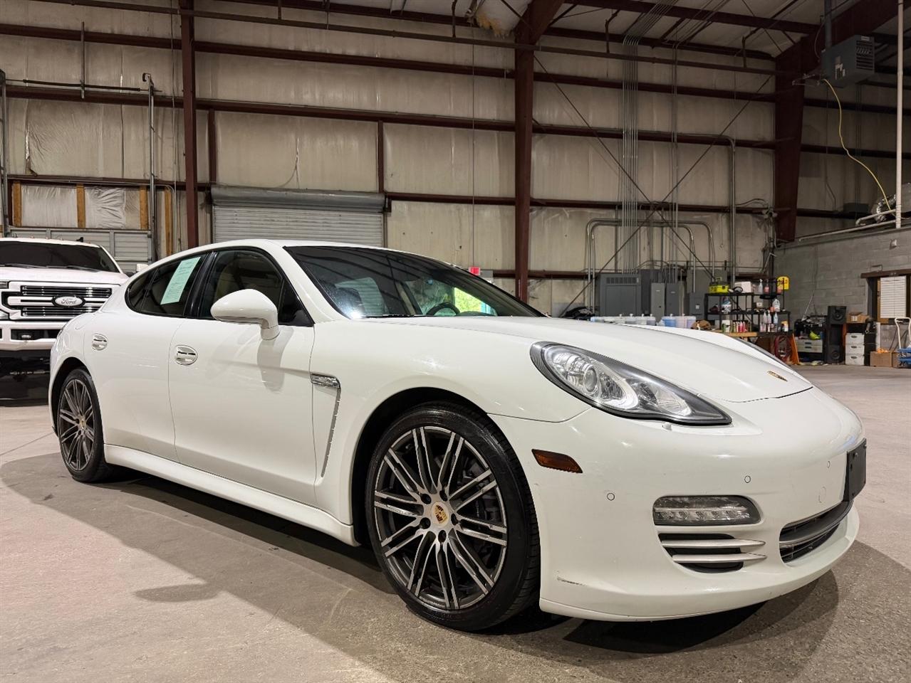 2013 Porsche Panamera