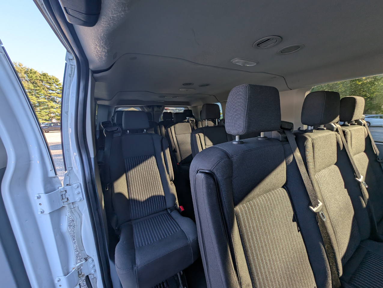 2018 Ford Transit Passenger XLT photo 4
