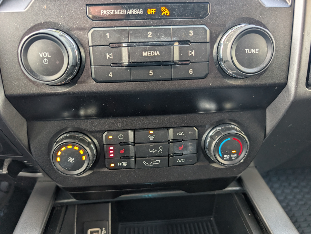 Ford F-150 XLT SuperCrew Short Bed 4WD 2020