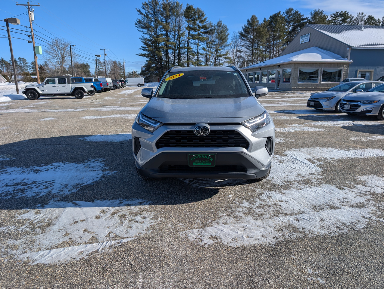 Toyota RAV4 XLE AWD (Natl) 2024