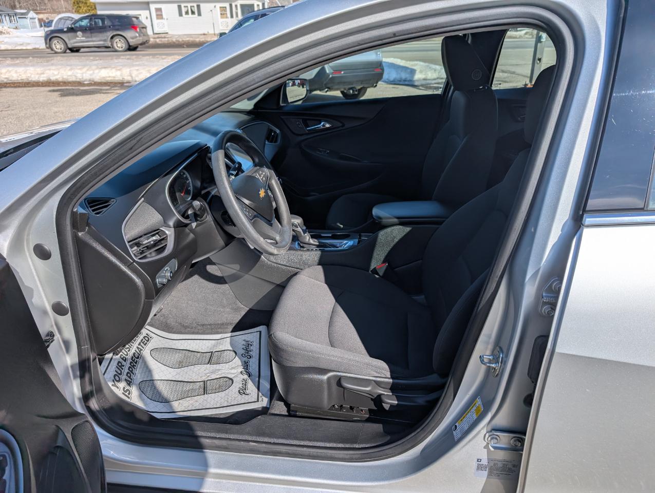 Chevrolet Malibu 4dr Sdn LS w/1FL 2021