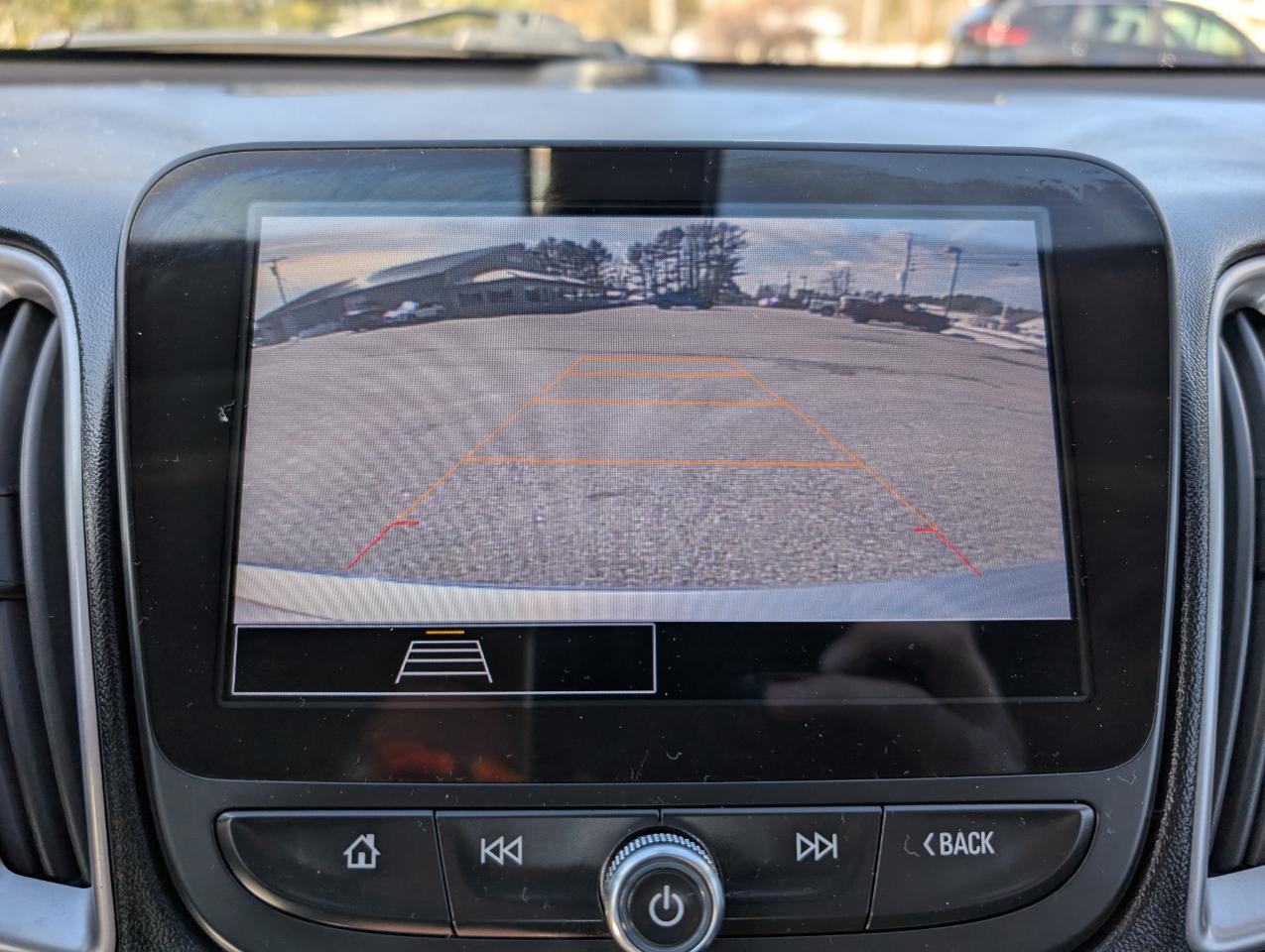 Chevrolet Malibu 4dr Sdn LS w/1FL 2021