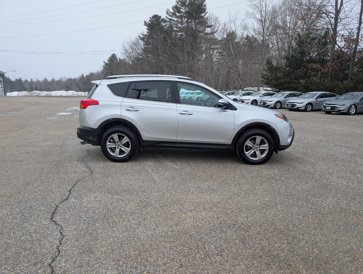 Toyota RAV4 AWD 4dr XLE (Natl) 2015