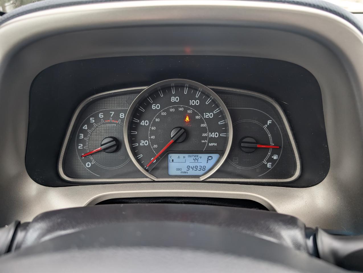 Toyota RAV4 AWD 4dr XLE (Natl) 2015