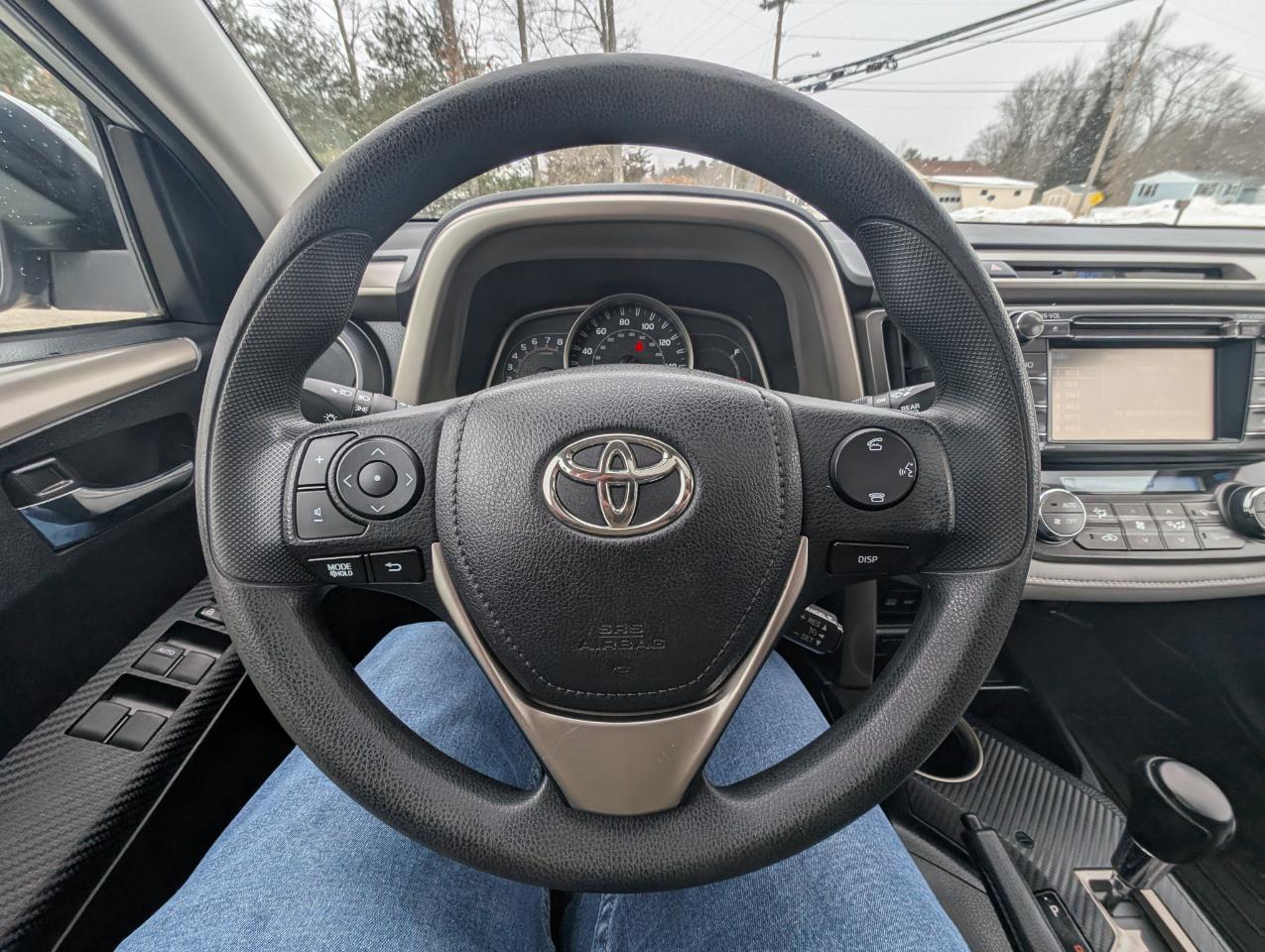 Toyota RAV4 AWD 4dr XLE (Natl) 2015