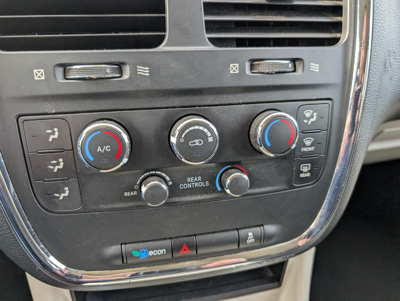 Dodge Grand Caravan 4dr Wgn SXT 2016