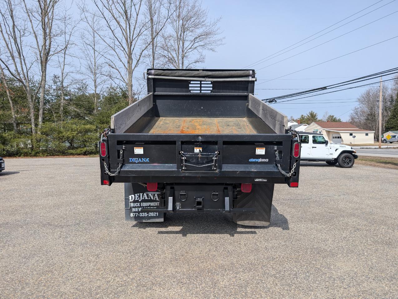 GMC Sierra 3500HD CC 4WD Reg Cab 171" WB, 84.5" CA Pro 2023