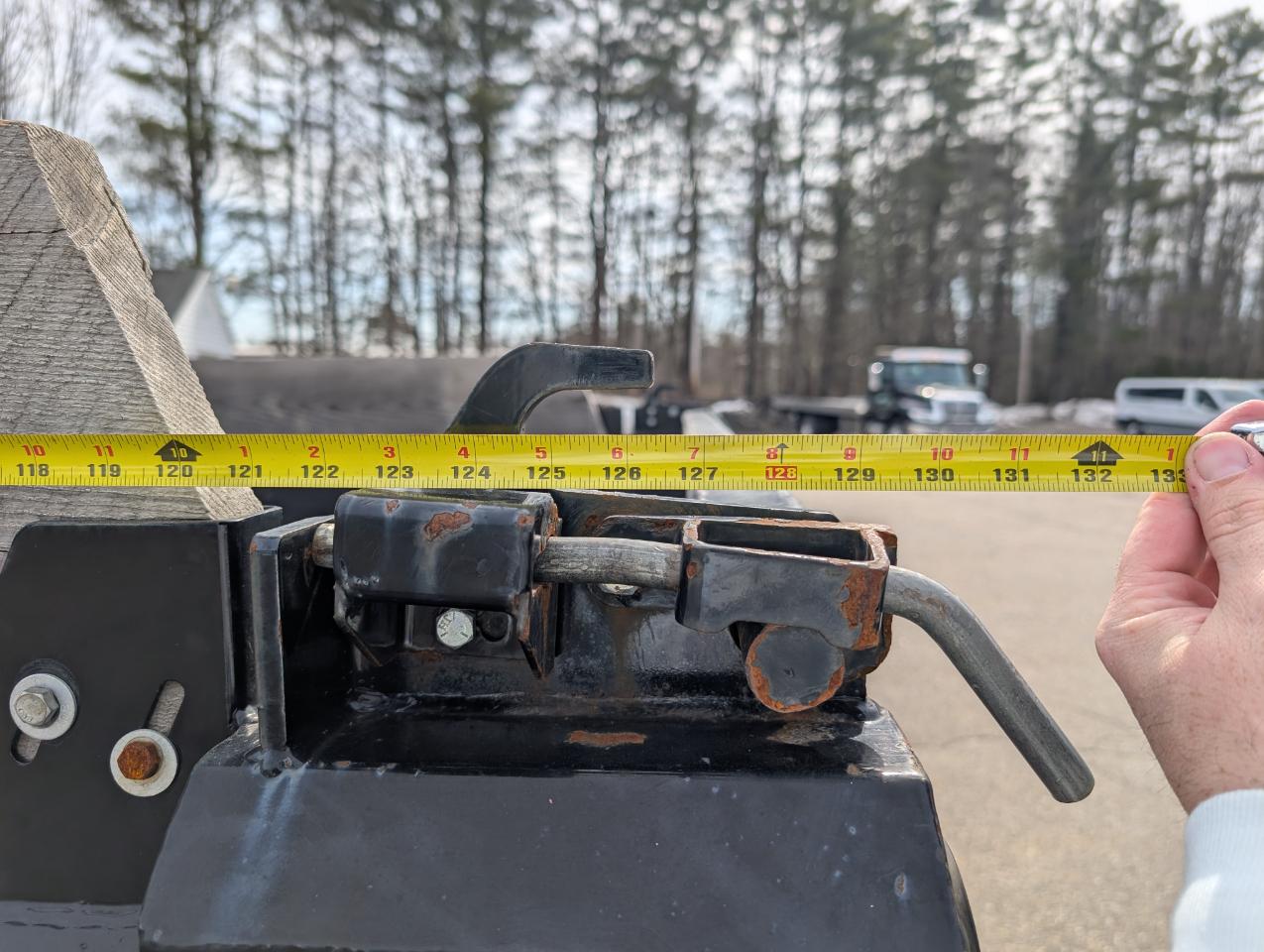 GMC Sierra 3500HD CC 4WD Reg Cab 171" WB, 84.5" CA Pro 2023