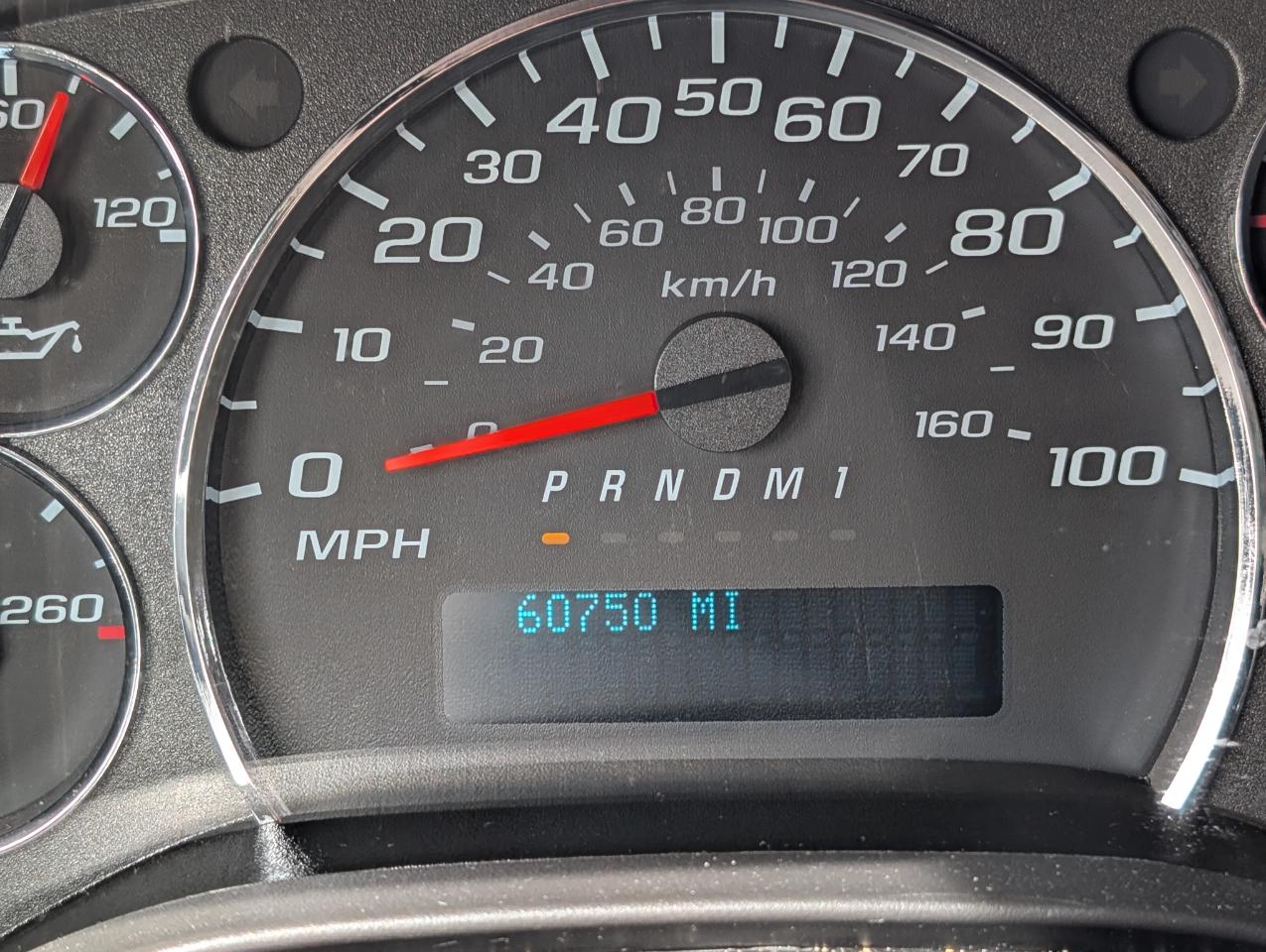 GMC Savana Cargo Van RWD 2500 135" 2022