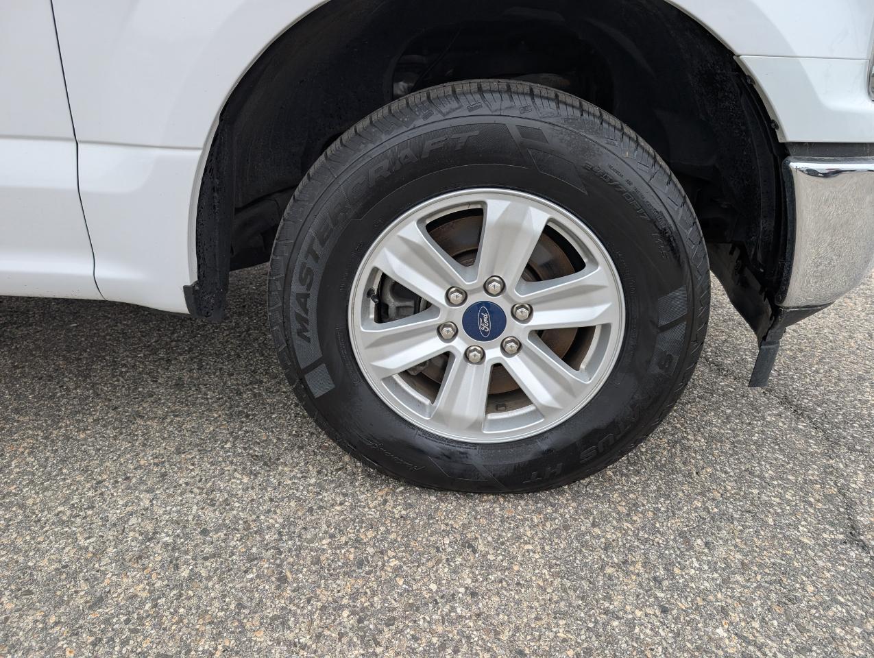 Ford F-150 XL 2WD Reg Cab 8' Box 2019