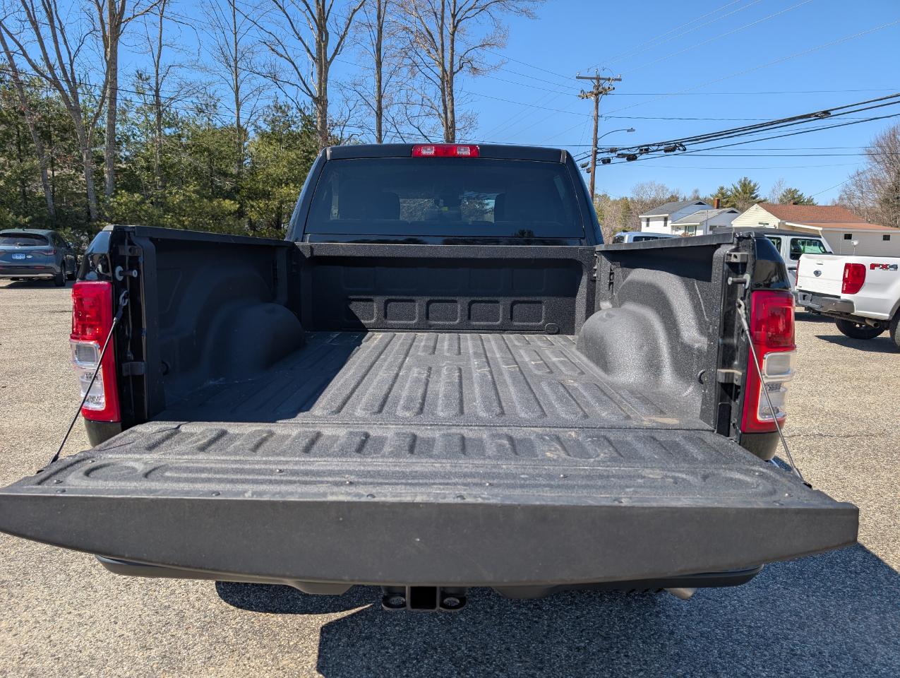 RAM 2500 Big Horn 4x4 Crew Cab 6'4" Box 2019