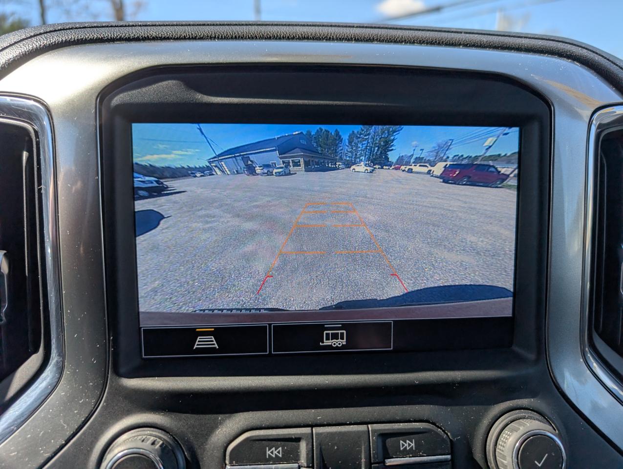 Chevrolet Silverado 1500 4WD Crew Cab 147" LT Trail Boss 2021