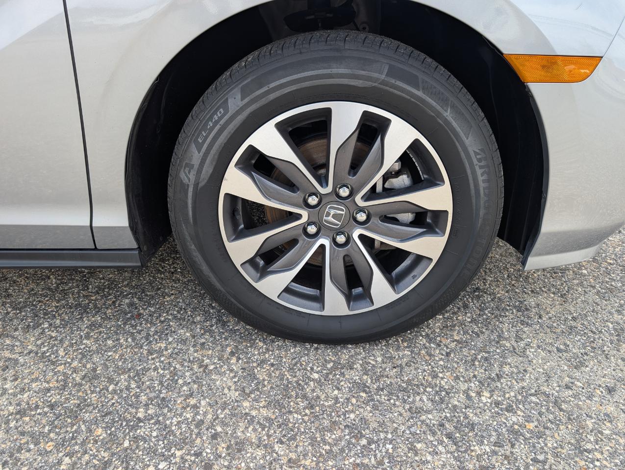 Honda Odyssey EX-L Auto 2024