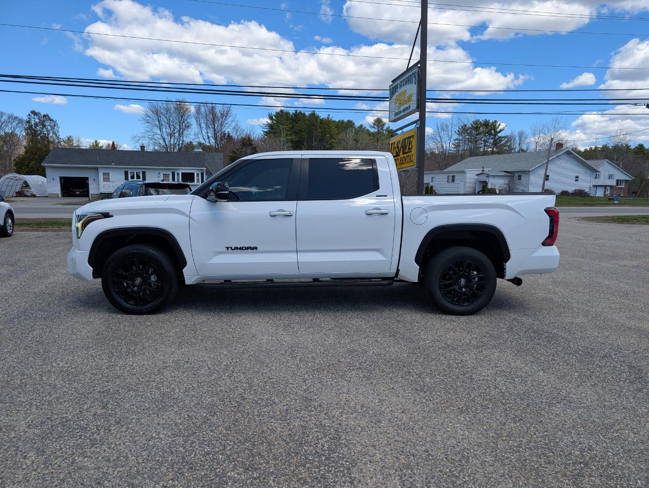 Toyota Tundra 4WD Limited CrewMax 5.5' Bed (Natl) 2025