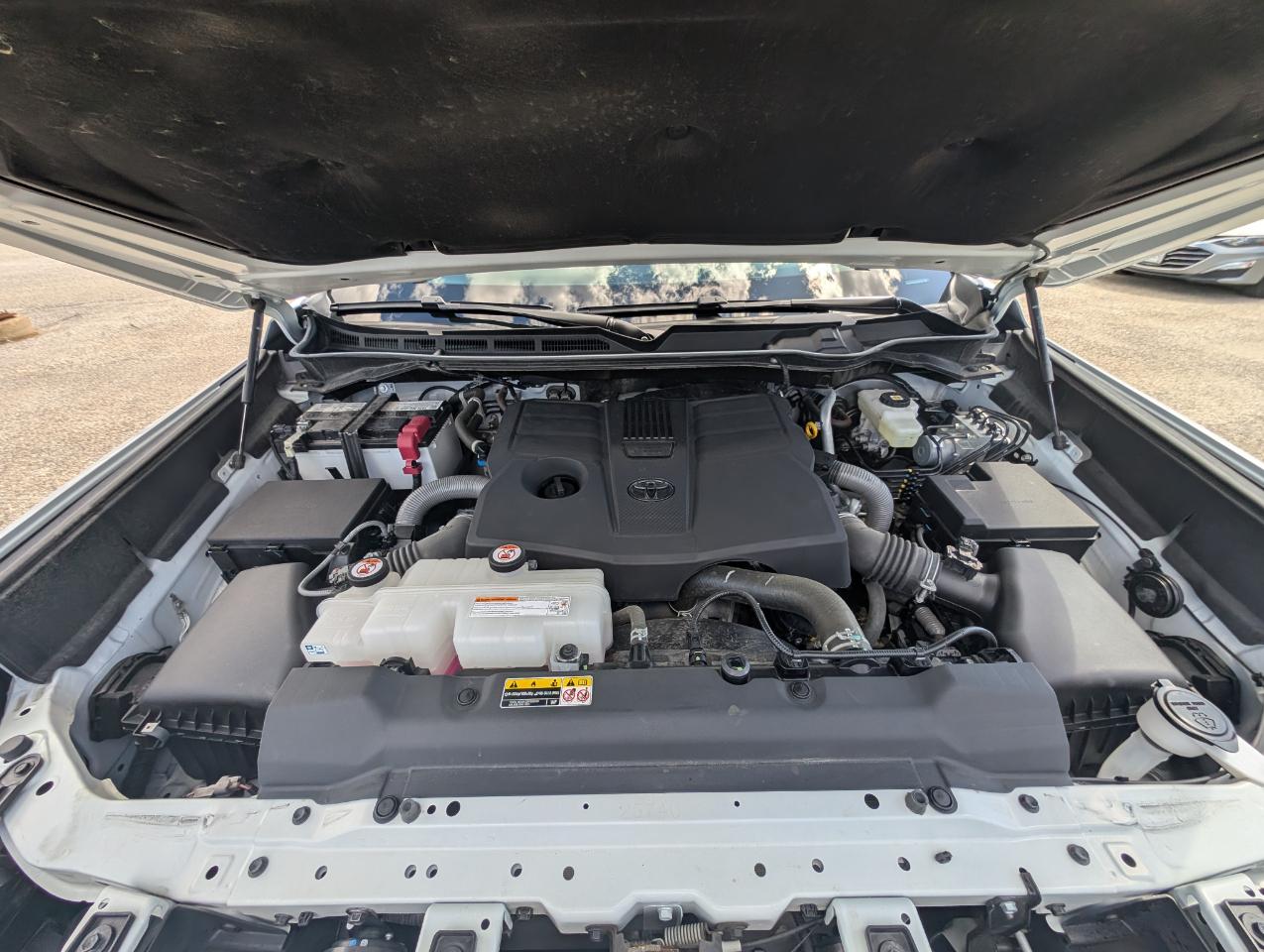 Toyota Tundra 4WD Limited CrewMax 5.5' Bed (Natl) 2025