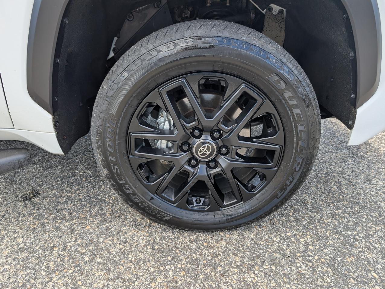Toyota Tundra 4WD Limited CrewMax 5.5' Bed (Natl) 2025