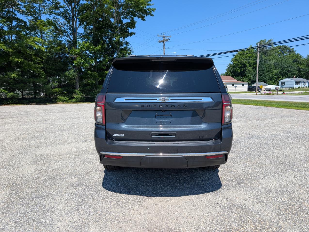 Chevrolet Suburban 4WD 4dr LT 2022