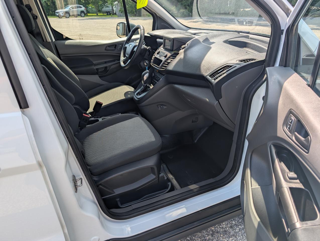 Ford Transit Connect Van XL LWB w/Rear Symmetrical Doors 2023