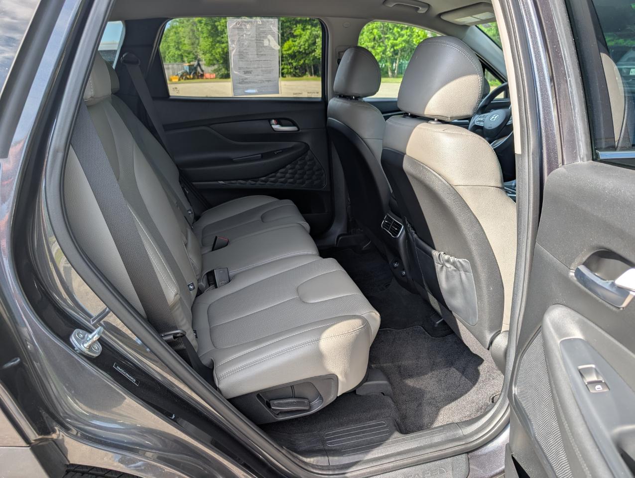 Hyundai Santa Fe SEL AWD 2022
