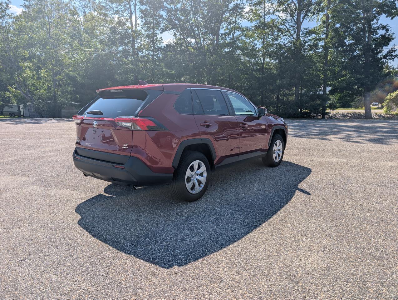 Toyota RAV4 LE AWD (Natl) 2023