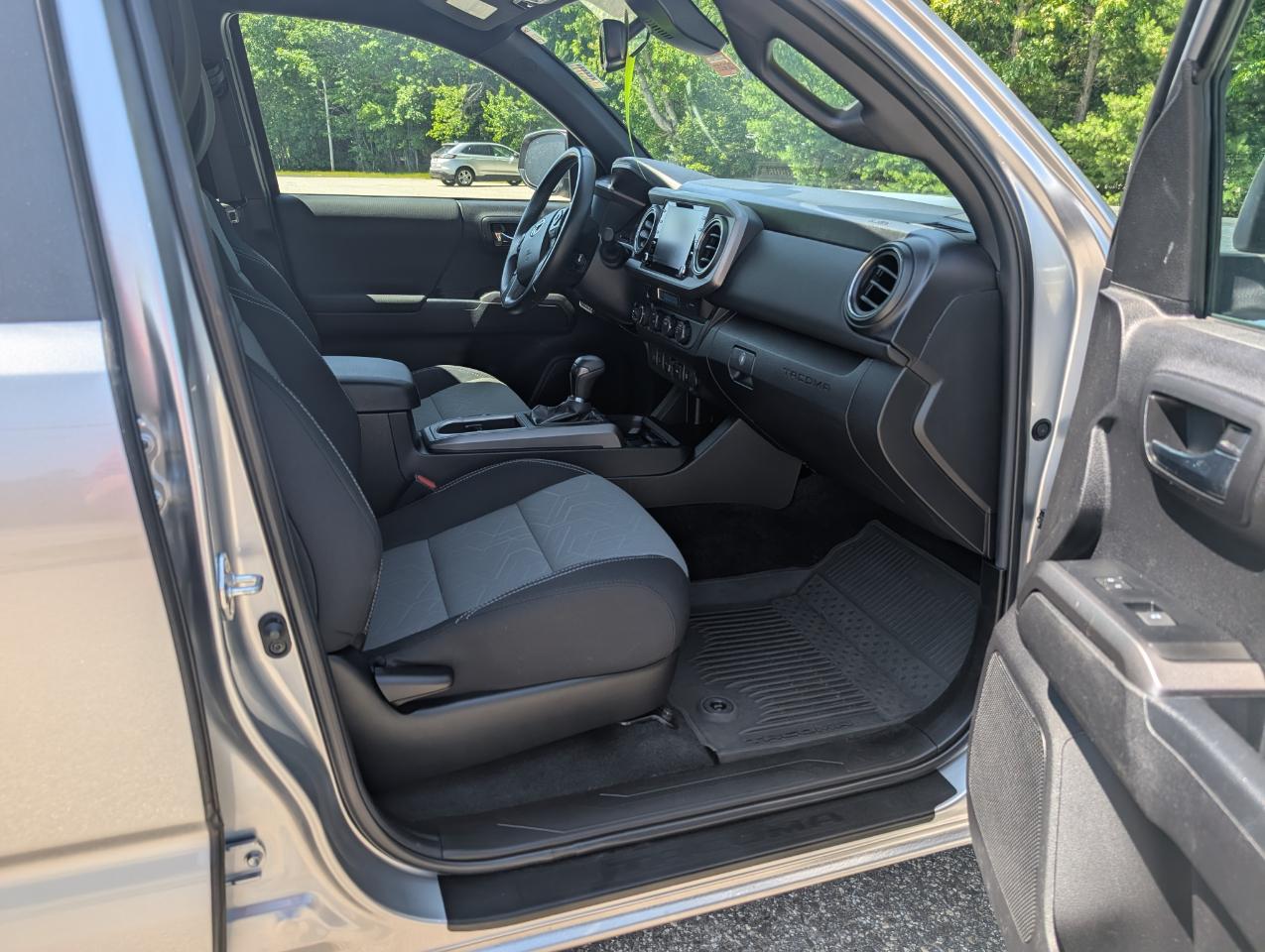 Toyota Tacoma 4WD TRD Off Road Double Cab 6' Bed V6 AT (Natl) 2023