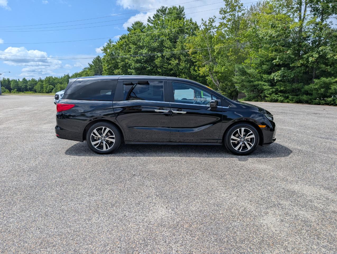 Honda Odyssey Touring Auto 2023