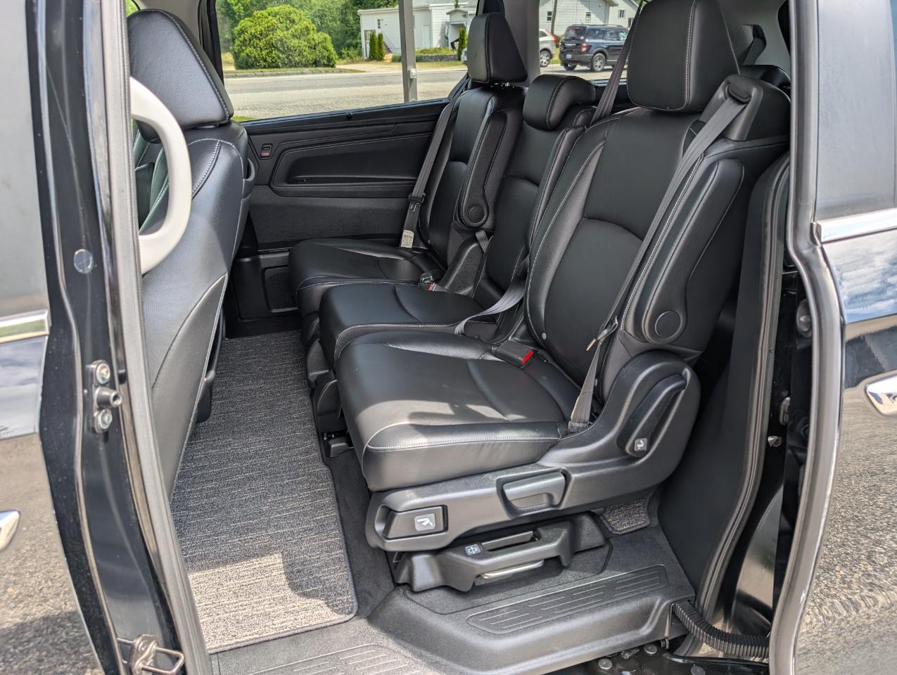 Honda Odyssey Touring Auto 2023