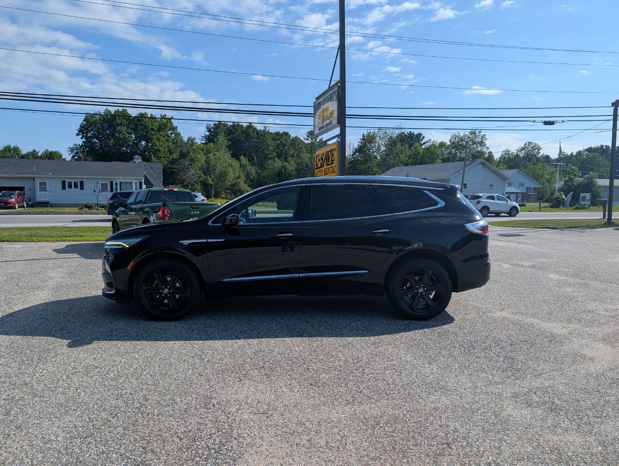 Buick Enclave AWD 4dr Essence 2023