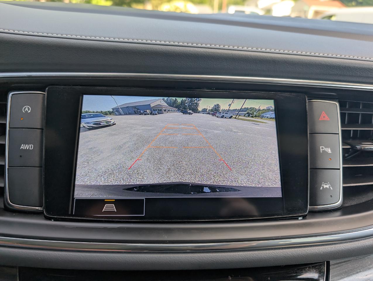 Buick Enclave AWD 4dr Essence 2023