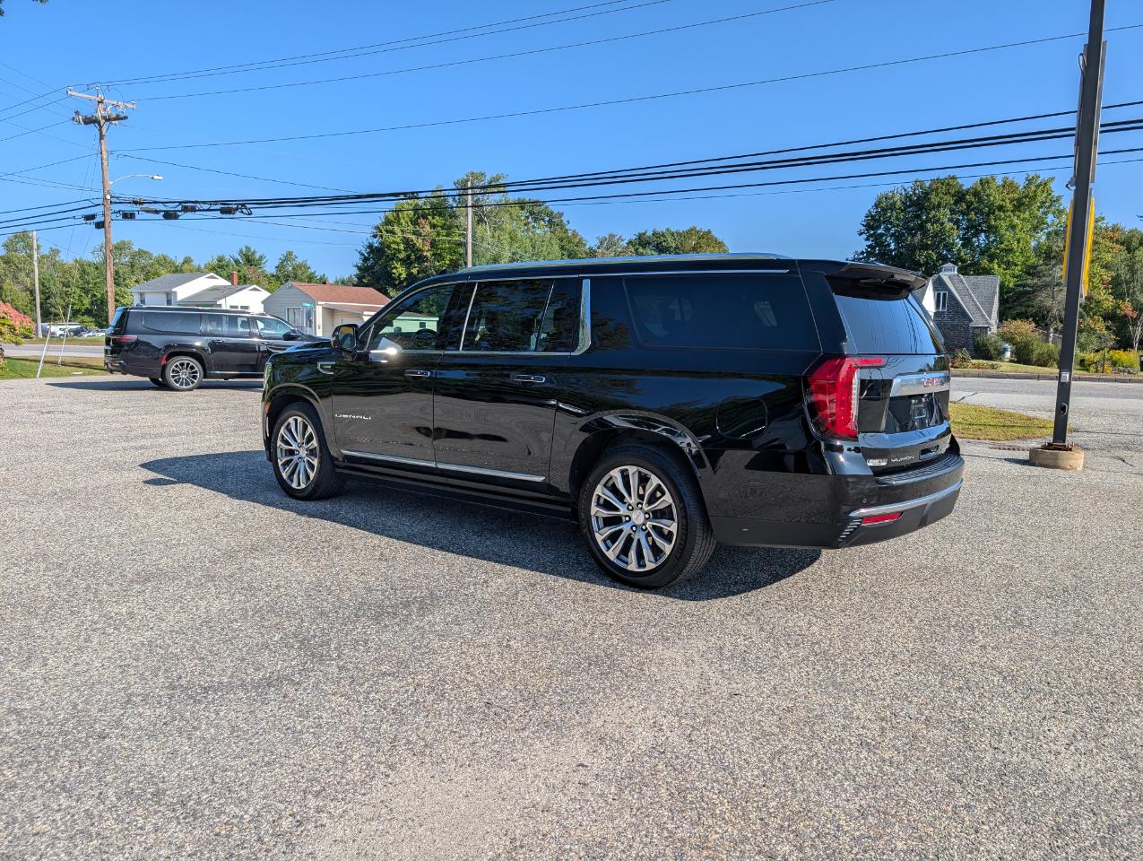 GMC Yukon XL 4WD 4dr Denali 2022