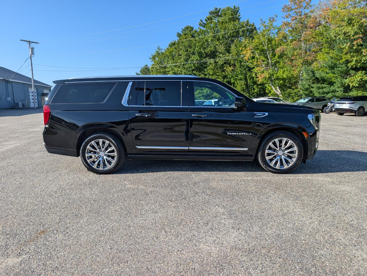 GMC Yukon XL 4WD 4dr Denali 2022