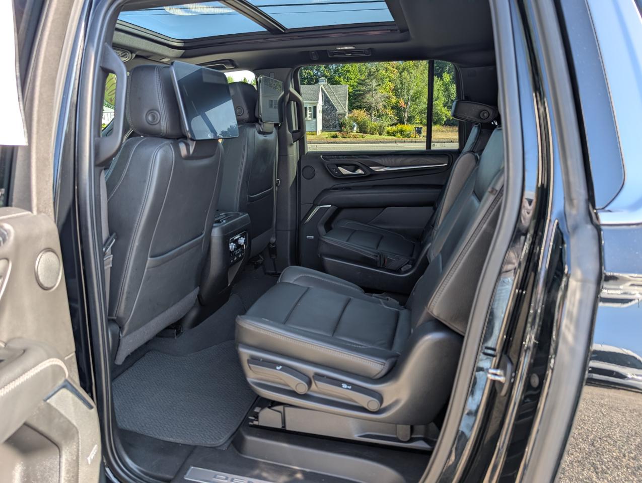 GMC Yukon XL 4WD 4dr Denali 2022