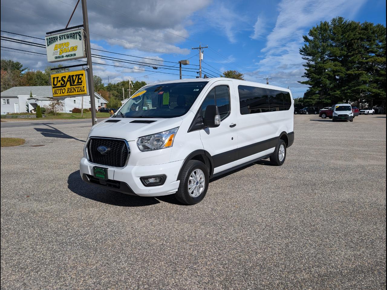 2021 Ford Transit Passenger Wagon T-350 148" Low Roof XLT RWD