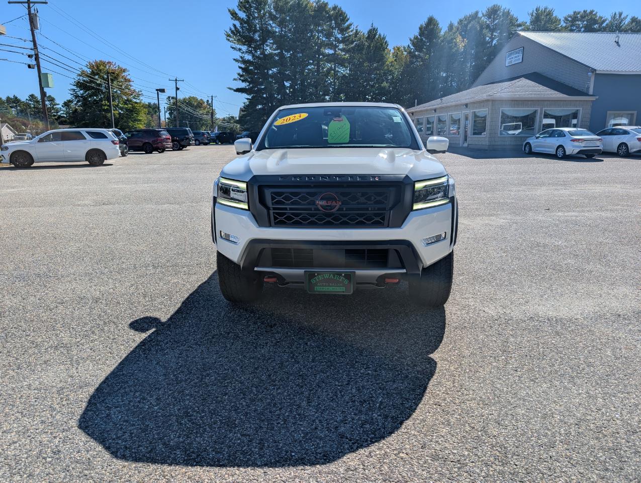 Nissan Frontier Crew Cab 4x4 PRO-4X Auto *Ltd Avail* 2023