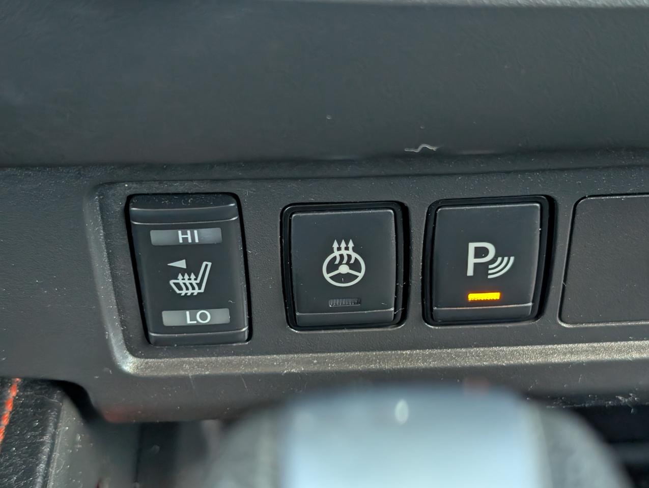Nissan Frontier Crew Cab 4x4 PRO-4X Auto *Ltd Avail* 2023