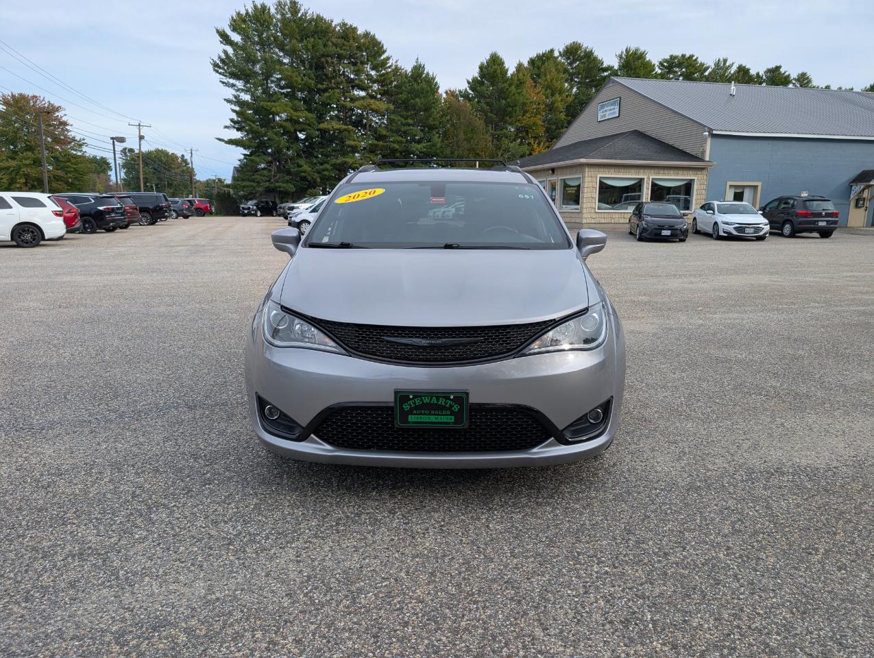 Chrysler Pacifica Touring L FWD 2020