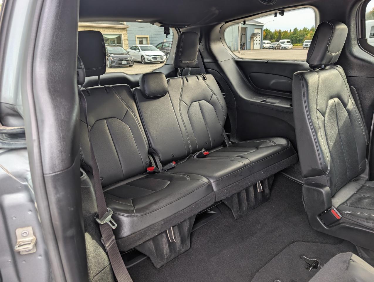 Chrysler Pacifica Touring L FWD 2020