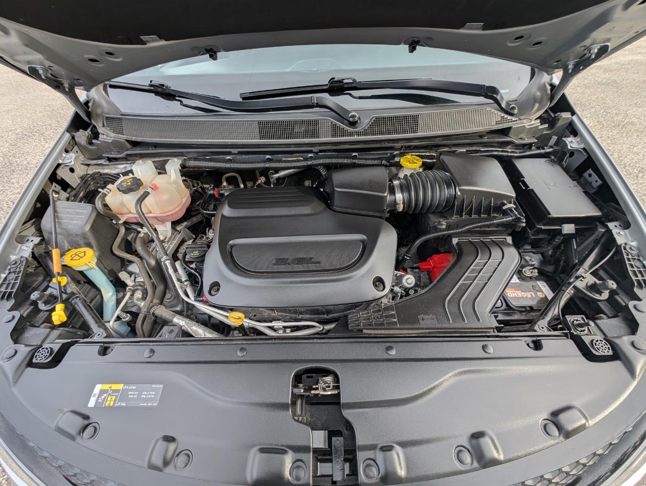 Chrysler Pacifica Touring L FWD 2020