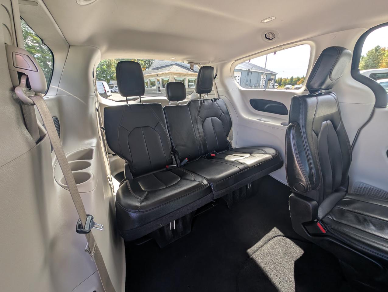 Chrysler Pacifica Touring L Plus FWD 2020