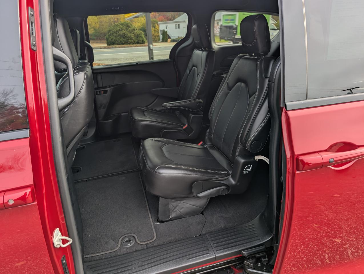 Chrysler Pacifica Select FWD 2026
