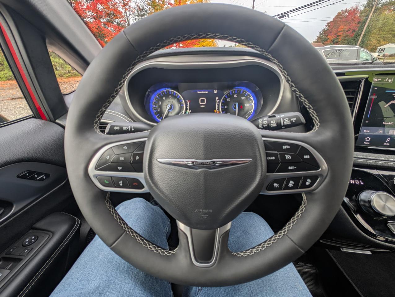 Chrysler Pacifica Select FWD 2026